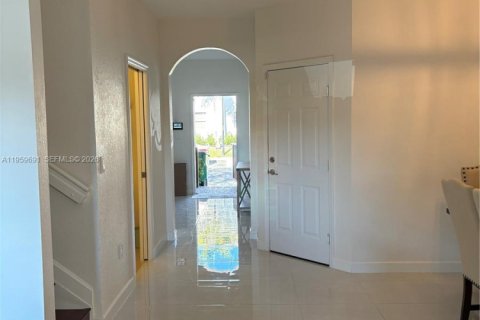 Adosado en alquiler en Cutler Bay, Florida, 3 dormitorios, 141.77 m2 № 2019963 - foto 5