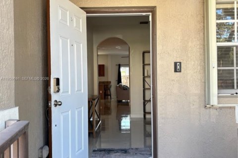 Adosado en alquiler en Cutler Bay, Florida, 3 dormitorios, 141.77 m2 № 2019963 - foto 3