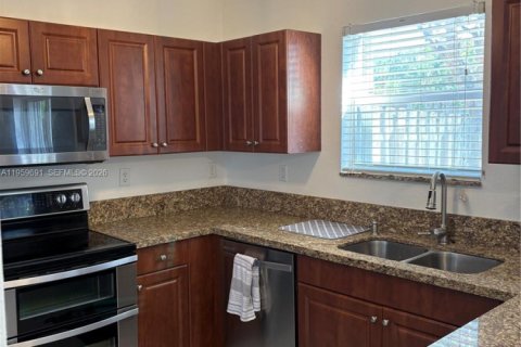 Adosado en alquiler en Cutler Bay, Florida, 3 dormitorios, 141.77 m2 № 2019963 - foto 9