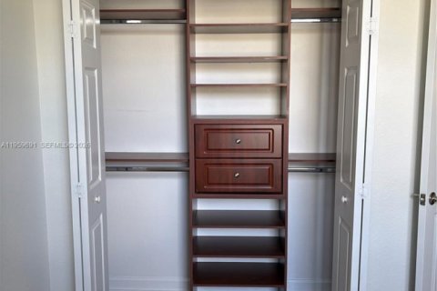 Adosado en alquiler en Cutler Bay, Florida, 3 dormitorios, 141.77 m2 № 2019963 - foto 29