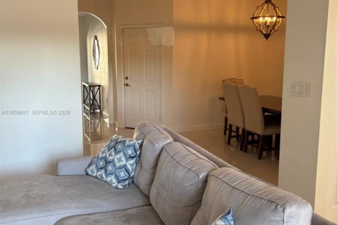 Adosado en alquiler en Cutler Bay, Florida, 3 dormitorios, 141.77 m2 № 2019963 - foto 7