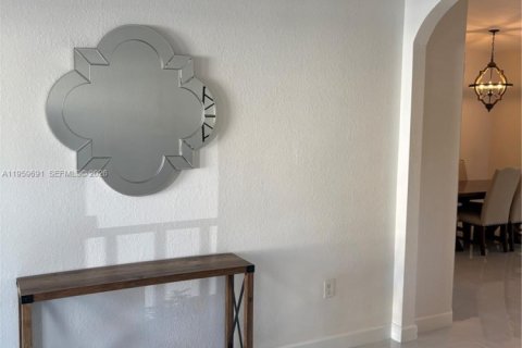 Adosado en alquiler en Cutler Bay, Florida, 3 dormitorios, 141.77 m2 № 2019963 - foto 6