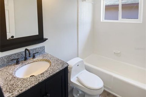 Casa en venta en Largo, Florida, 3 dormitorios, 168.52 m2 № 1637570 - foto 12