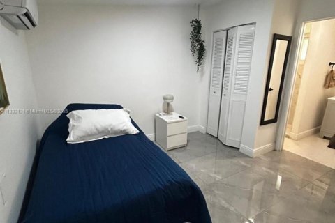 Immobilier commercial à louer à Miami, Floride: 1 chambre, 125.7 m2 № 1946759 - photo 4