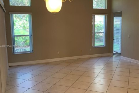 Купить виллу или дом в Коконат Крик, Флорида 7 комнат, 275.55м2, № 1991894 - фото 6