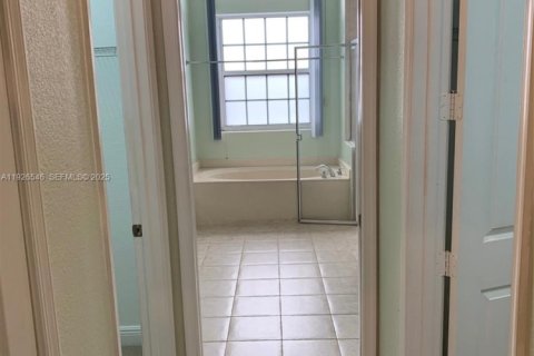 Купить виллу или дом в Коконат Крик, Флорида 7 комнат, 275.55м2, № 1991894 - фото 11