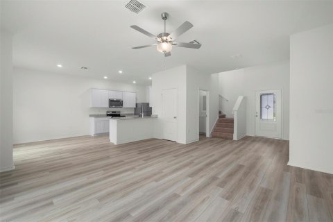 Casa en venta en Astatula, Florida, 4 dormitorios, 191.29 m2 № 2221864 - foto 4