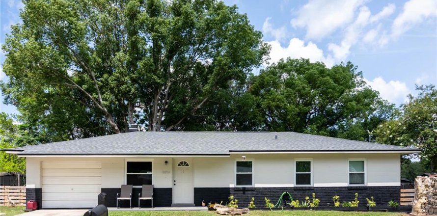 House in Ocala, Florida 3 bedrooms, 112.88 sq.m. № 1816893