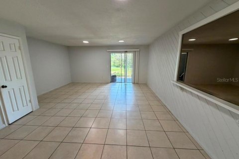 Touwnhouse à louer à Orlando, Floride: 3 chambres, 116.31 m2 № 2156405 - photo 2