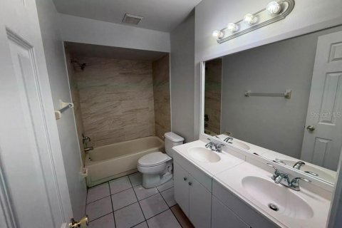 Touwnhouse à louer à Orlando, Floride: 3 chambres, 116.31 m2 № 2156405 - photo 12