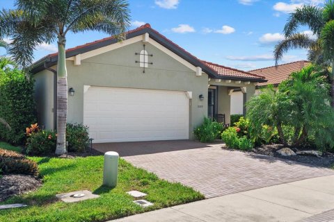 House in Venice, Florida 2 bedrooms, 177.16 sq.m. № 1904996 - photo 1