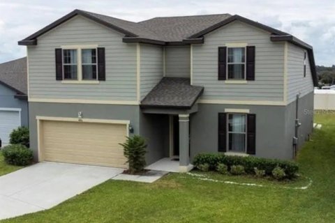 House in Davenport, Florida 4 bedrooms, 275.55 sq.m. № 1911203 - photo 1
