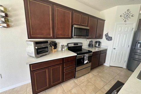 House in Davenport, Florida 4 bedrooms, 275.55 sq.m. № 1911203 - photo 3