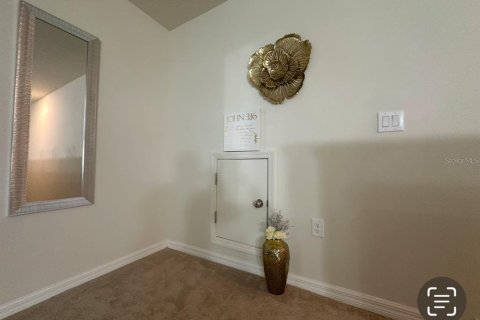 House in Davenport, Florida 4 bedrooms, 275.55 sq.m. № 1911203 - photo 16
