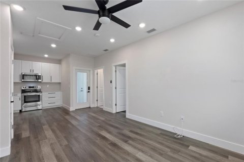 Villa ou maison à louer à Saint Petersburg, Floride: 3 chambres, 144.93 m2 № 1822335 - photo 5