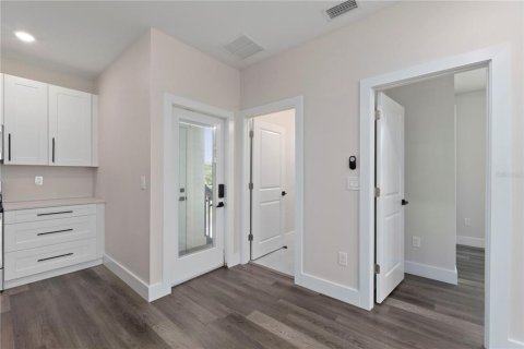Villa ou maison à louer à Saint Petersburg, Floride: 3 chambres, 144.93 m2 № 1822335 - photo 12