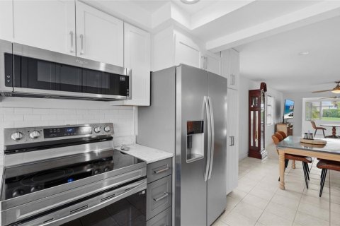 Copropriété à vendre à Longboat Key, Floride: 2 chambres, 126.07 m2 № 2408991 - photo 23