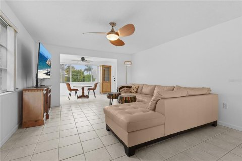 Copropriété à vendre à Longboat Key, Floride: 2 chambres, 126.07 m2 № 2408991 - photo 6