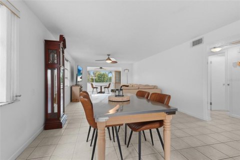 Copropriété à vendre à Longboat Key, Floride: 2 chambres, 126.07 m2 № 2408991 - photo 24