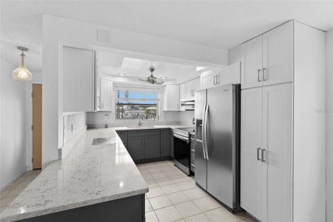 Copropriété à vendre à Longboat Key, Floride: 2 chambres, 126.07 m2 № 2408991 - photo 4