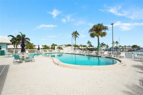 Copropriété à vendre à Longboat Key, Floride: 2 chambres, 126.07 m2 № 2408991 - photo 13