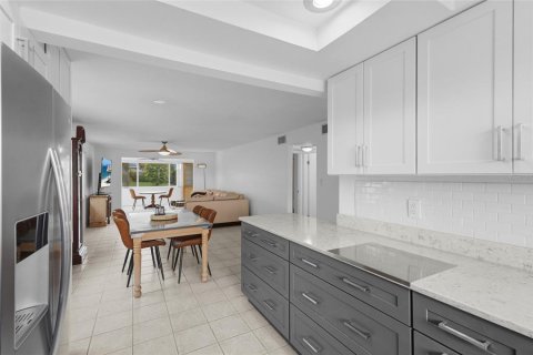 Copropriété à vendre à Longboat Key, Floride: 2 chambres, 126.07 m2 № 2408991 - photo 22