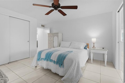 Copropriété à vendre à Longboat Key, Floride: 2 chambres, 126.07 m2 № 2408991 - photo 7