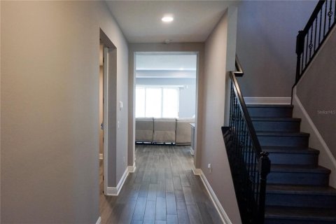 House in Wesley Chapel, Florida 4 bedrooms, 264.59 sq.m. № 1353671 - photo 5