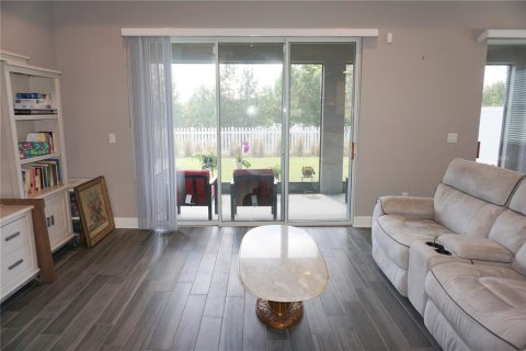 House in Wesley Chapel, Florida 4 bedrooms, 264.59 sq.m. № 1353671 - photo 12