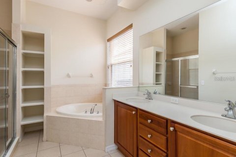 Casa en alquiler en Lakewood Ranch, Florida, 3 dormitorios, 192.59 m2 № 1913034 - foto 18