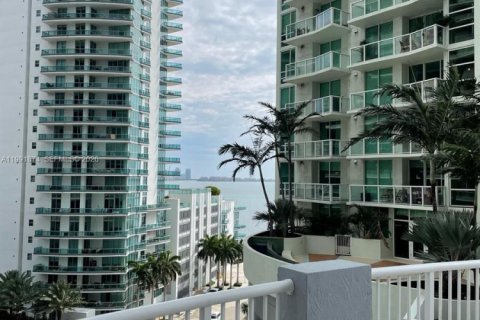 Apartamento en alquiler en Miami, Florida, 2 dormitorios, 87.51 m2 № 2055423 - foto 16