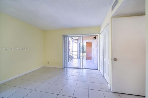 Condominio en alquiler en Coral Springs, Florida, 2 dormitorios, 104.98 m2 № 2027655 - foto 22