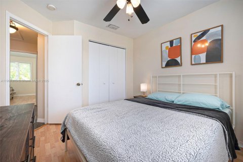 Townhouse in Miami, Florida 3 bedrooms, 122.54 sq.m. № 1952329 - photo 22