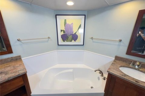 Condominio en venta en Sarasota, Florida, 2 dormitorios, 184.32 m2 № 2107682 - foto 24