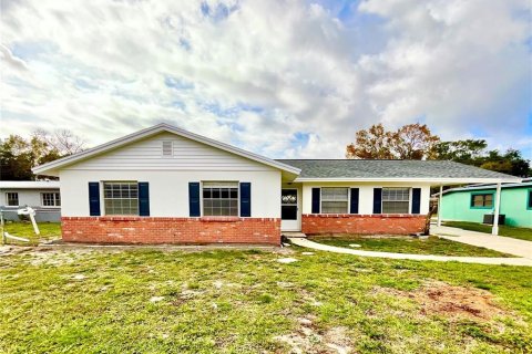 Villa ou maison à Tampa, Floride 4 chambres, 139.35 m2 № 2385701