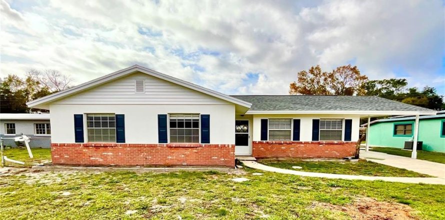 Villa ou maison à Tampa, Floride 4 chambres, 139.35 m2 № 2385701