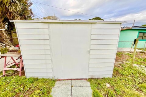 Villa ou maison à louer à Tampa, Floride: 4 chambres, 139.35 m2 № 2385701 - photo 11