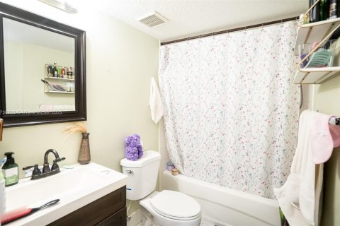 Condo in Homestead, Florida, 2 bedrooms  № 1480407 - photo 9