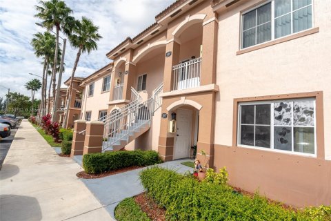 Condo in Homestead, Florida, 2 bedrooms  № 1480407 - photo 2