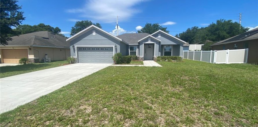 Villa ou maison à Leesburg, Floride 3 chambres, 168.62 m2 № 1852714