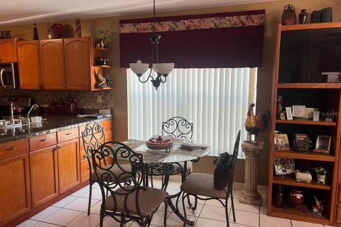 Casa en venta en Kissimmee, Florida, 3 dormitorios, 180.32 m2 № 1904500 - foto 4