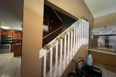 Casa en venta en Kissimmee, Florida, 3 dormitorios, 180.32 m2 № 1904500 - foto 5