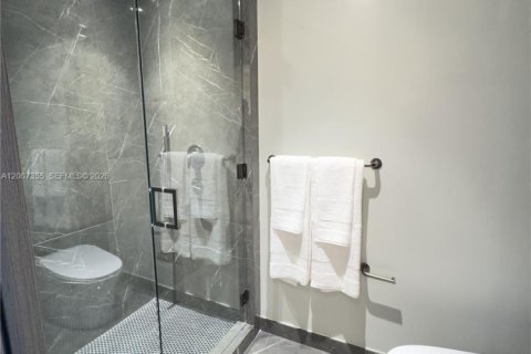 Copropriété à louer à Miami, Floride: 25.55 m2 № 2170816 - photo 11