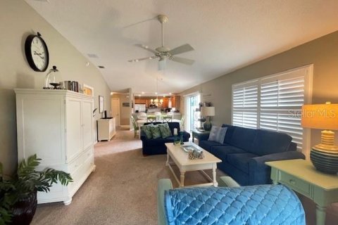House in The Villages, Florida 2 bedrooms, 104.33 sq.m. № 1905665 - photo 9