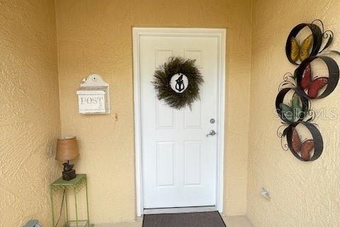 House in The Villages, Florida 2 bedrooms, 104.33 sq.m. № 1905665 - photo 7
