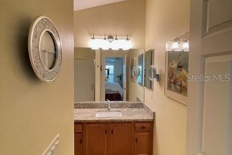 House in The Villages, Florida 2 bedrooms, 104.33 sq.m. № 1905665 - photo 21