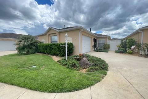 House in The Villages, Florida 2 bedrooms, 104.33 sq.m. № 1905665 - photo 2