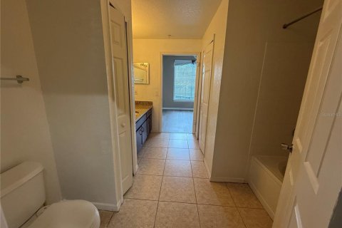 Condo in Orlando, Florida, 2 bedrooms № 2120552 - photo 11