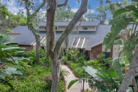 House in Longwood, Florida 4 bedrooms, 324.79 sq.m. № 1634798 - photo 2