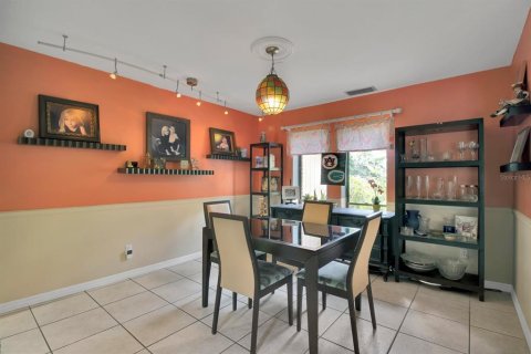House in Longwood, Florida 4 bedrooms, 324.79 sq.m. № 1634798 - photo 15